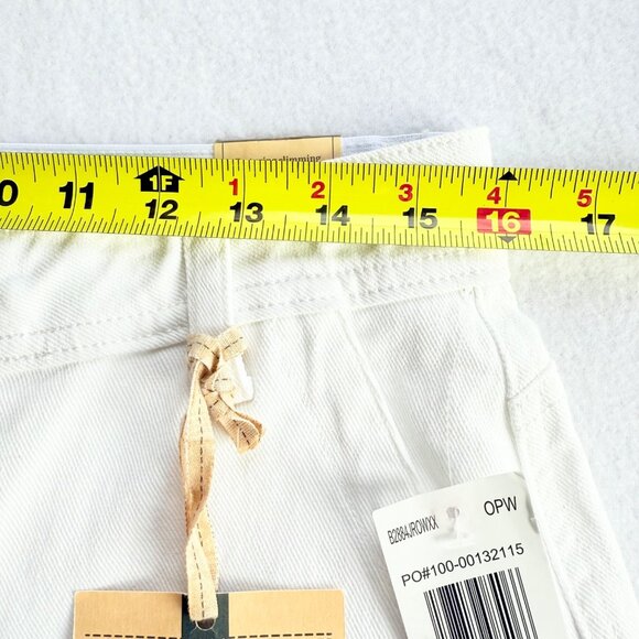 Democracy Women's Ab Technology Skyrise Booty Lift White Denim Pants Size 6 NWT - Picture 9 of 12